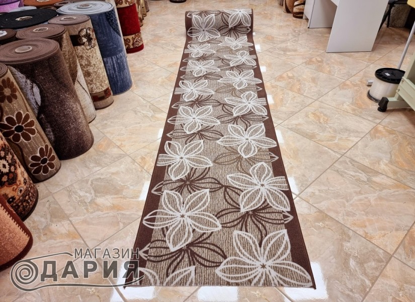 Мокетена пътека ERIKA 8013 brown
